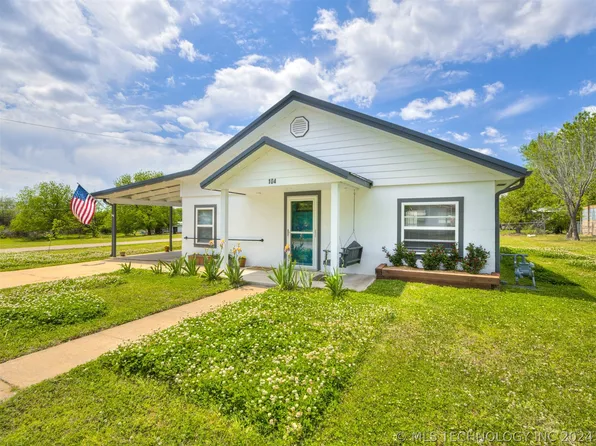 104 N Cedar Ave E, Stroud, OK 74079
