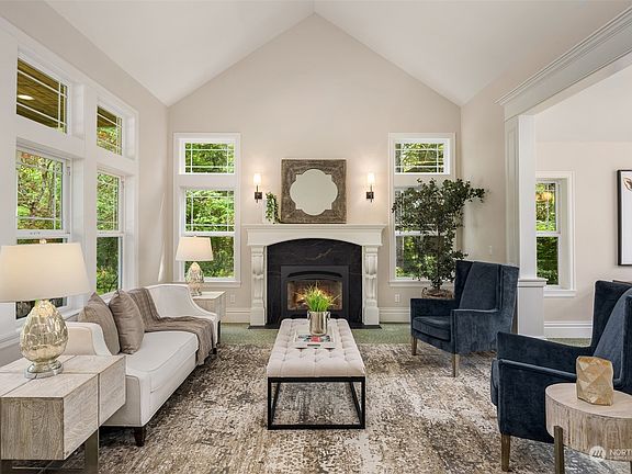 4th image of 26117 NE 40th Street