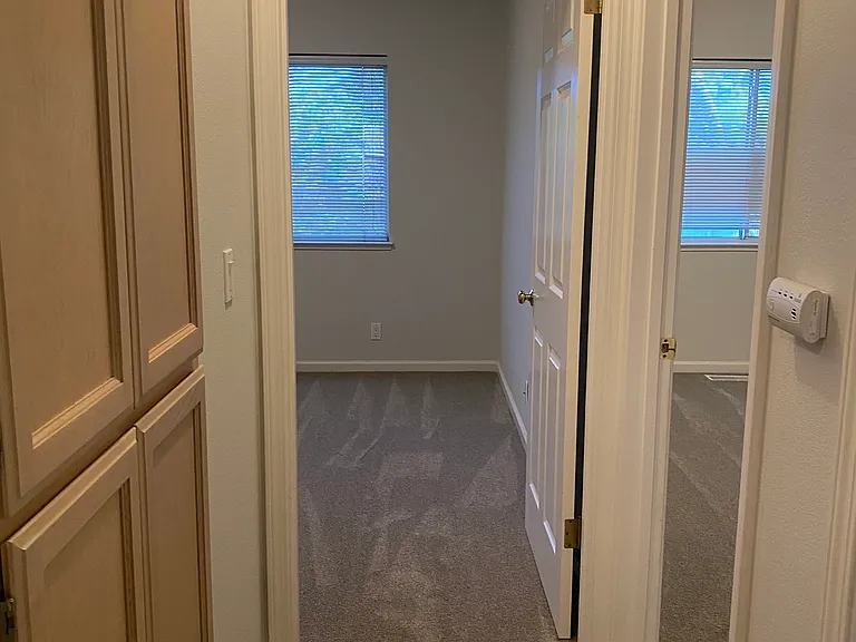 935 W Spain St #C — Photo 11