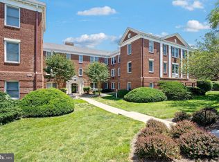 906 S Washington St APT 107, Alexandria, VA 22314
