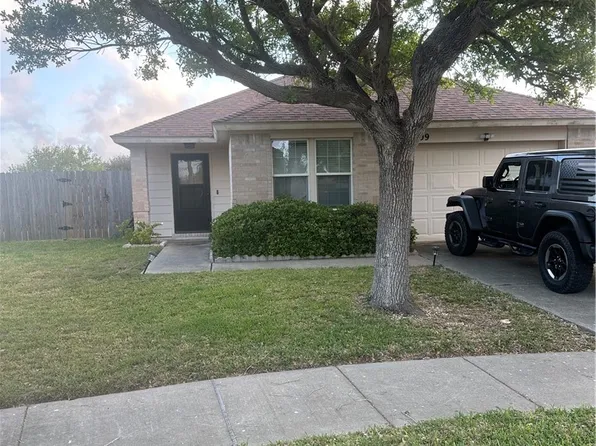 7909 Labrador Dr, Corpus Christi, TX 78414