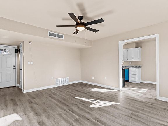 5th image of 5609 Longview Dr