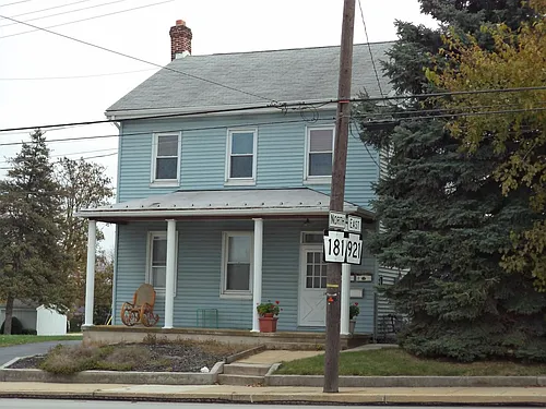 147 S Main St Photo 1
