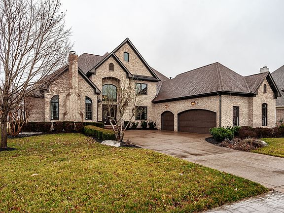 5th image of 1225 Chloe Dr