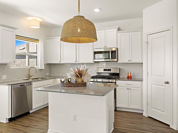 2nd image of 8002 Prairie Rye Dr