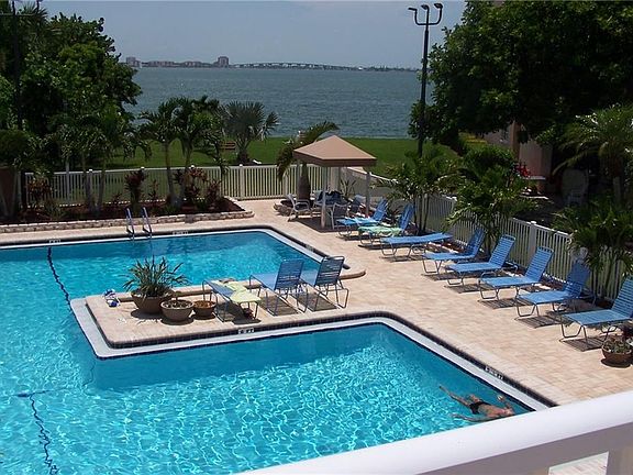 5th image of 5925 Shore Blvd S APT 212