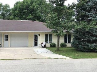 306 S Washington St, Wayland, IA 52654