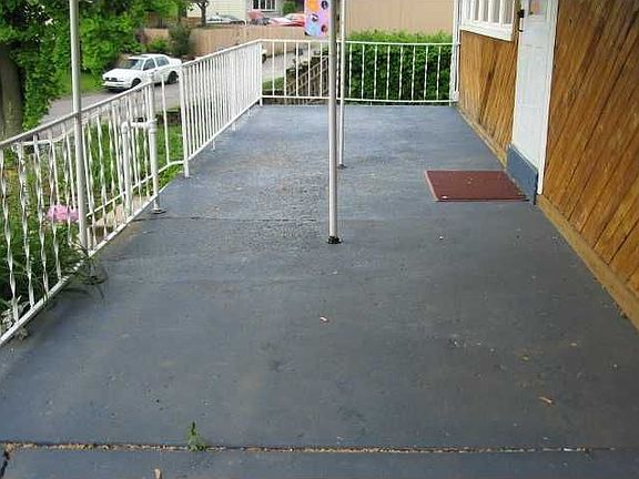 3rd image of 380 Whittier Dr