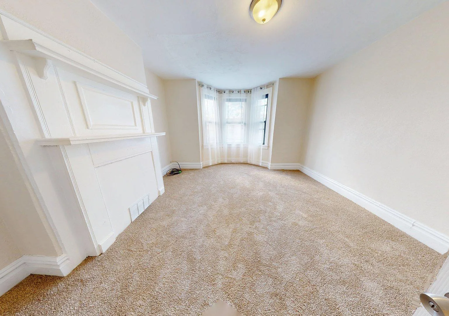 2 bed, $1,095 — Photo 1