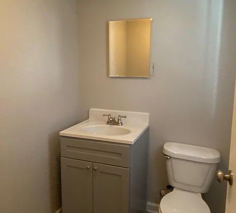 3rd image of 425 Homestead St APT C