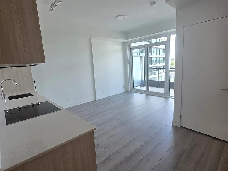 20 Deans Dr #501 — Photo 2
