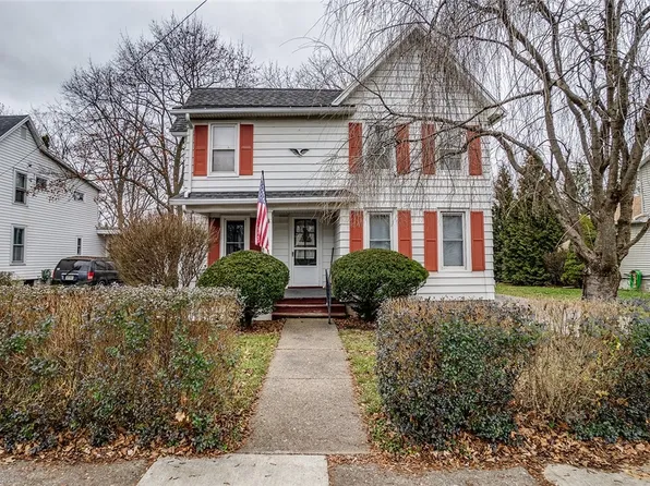 6 Myrtle Ave, Penn Yan, NY 14527