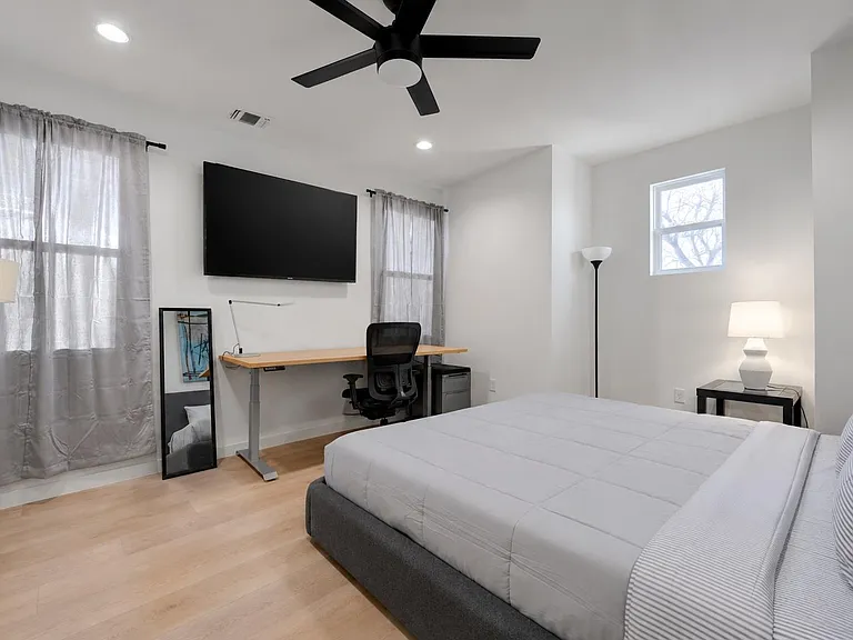 2220 Yellow Jacket Ln #1 — Photo 12