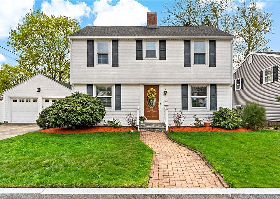 181 Don Ave E, Rumford, RI 02916 Zillow