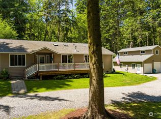 155 Lake Wood Pl, Oak Harbor, WA 98277