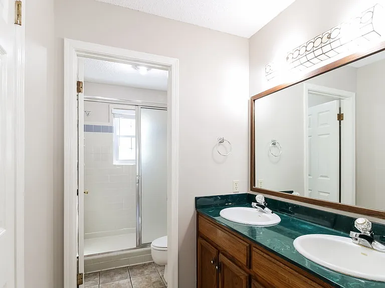 7695 Stout Rd — Photo 10