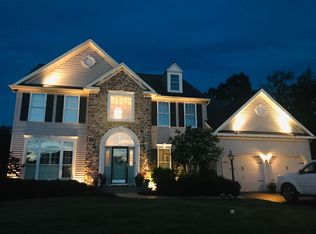 20 Mill Stream Dr, Morgantown, PA 19543