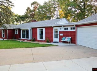 20 Dellview Ln, Mankato, MN 56001