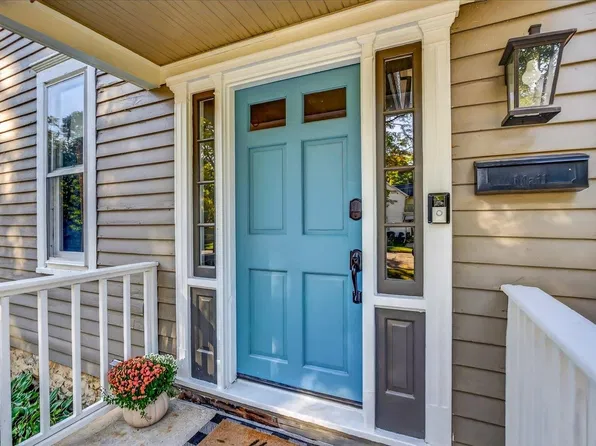 126 N Prairie St, Stoughton, WI 53589