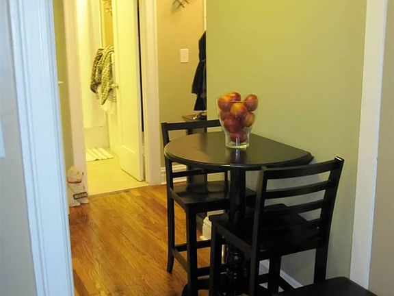 4th image of 340 Fairmount Ave APT 103