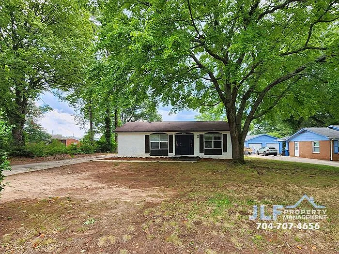 1531 E Liberty St — Photo 17