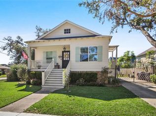6000 Charlotte Dr, New Orleans, LA 70122