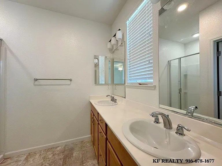 8711 Nakota Way — Photo 9