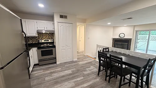 200 Falls Blvd Photo 1