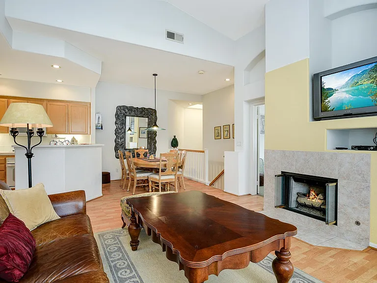 7505 Hazard Center Dr — Photo 11