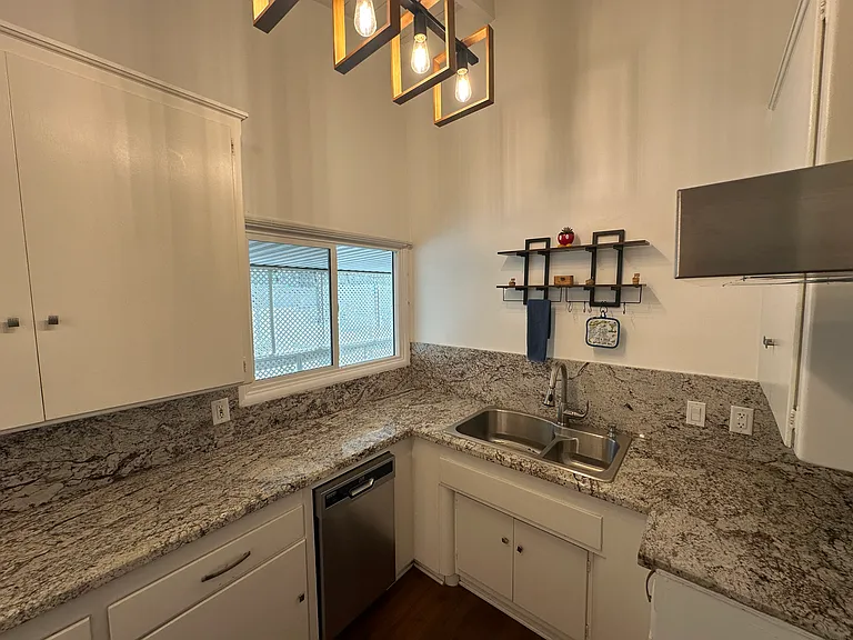 1711 Holly Dr #1711 — Photo 8