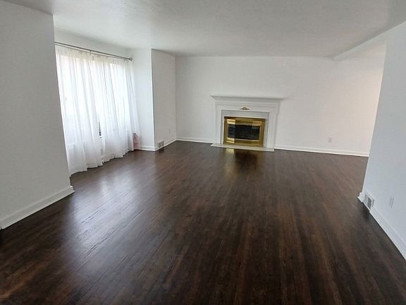 2nd image of 5054 Brownsville Rd