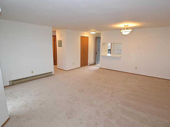5th image of 10550 Stone Ave N APT 4