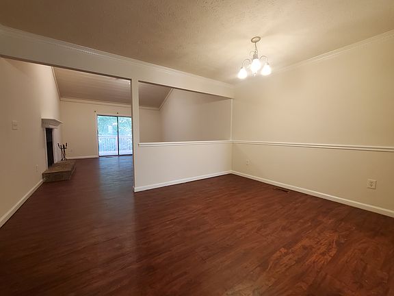 5th image of 595 Macon Hwy APT 14