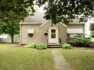 903 S Main St, Lake Mills, WI 53551