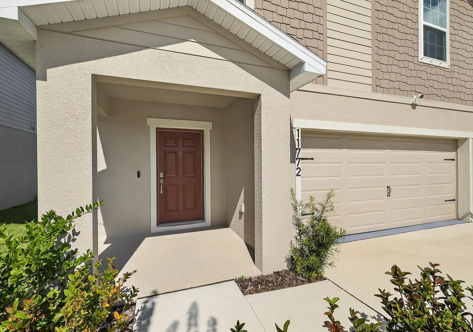 Spacious 4bed - With Amenities! — Photo 2