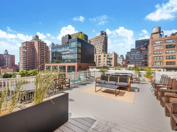 254 West 25th Street 3A image 9 of 9