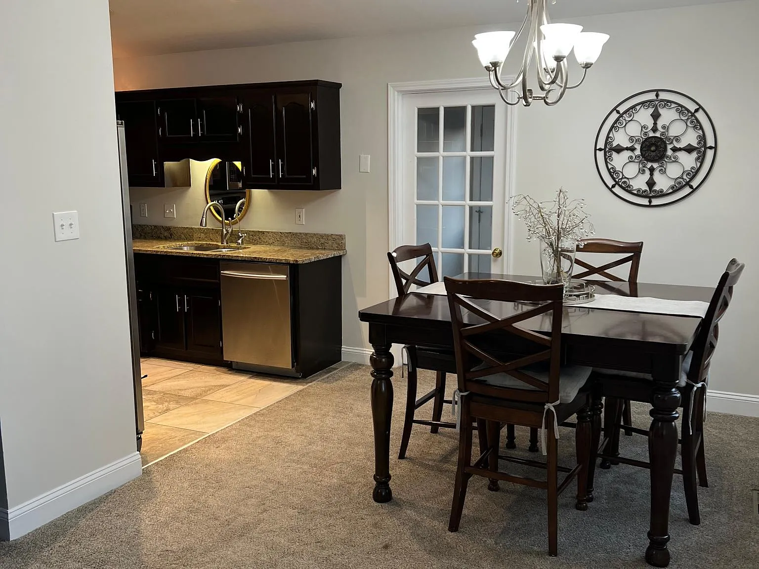 2 bed, 1100 sqft, $1,950 — Photo 4