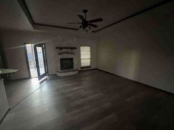 Additional Living Room
