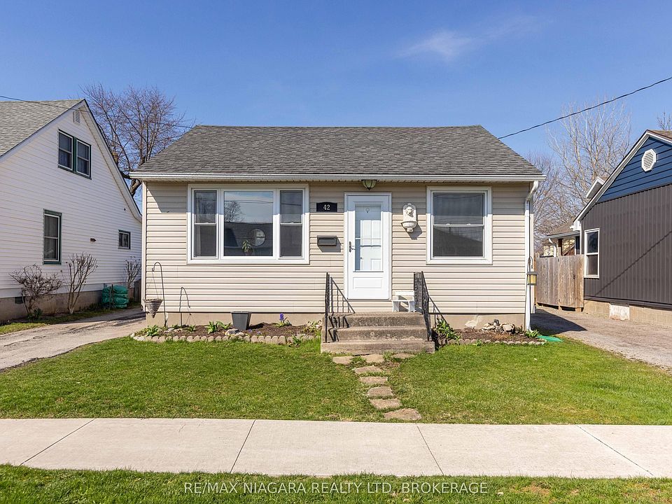 1st image of 42 Douglas St