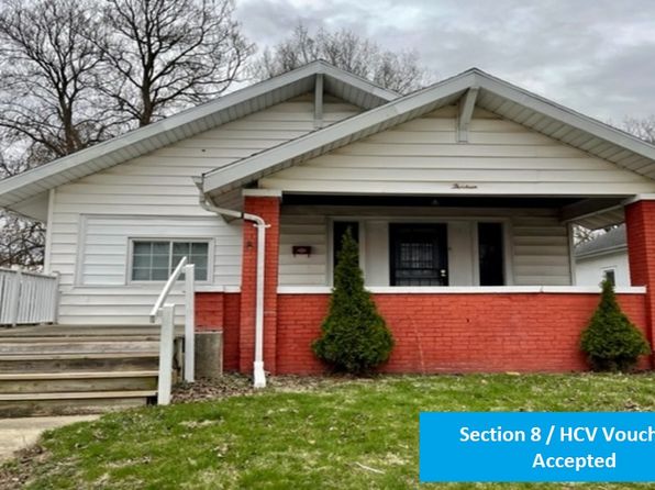 13 Cronkhite Ave