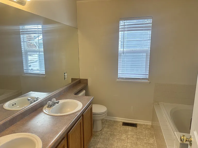 3159 Heather Glen Dr — Photo 15