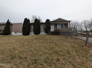 315 Red Oak Ln, Cresson, PA 16630