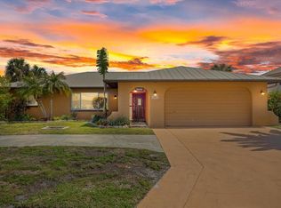 5000 Southshore Dr, New Pt Richey, FL 34652