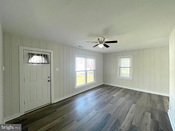 2nd image of 4605 Cummins Ave