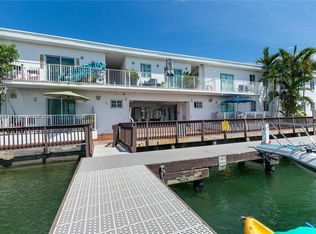 7930 Tatum Waterway Dr #S21, Miami Beach, FL 33141