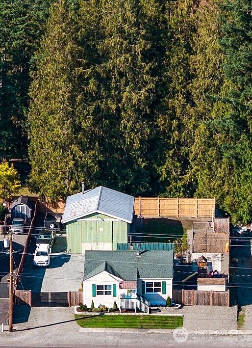1st image of 133 S Naches Street