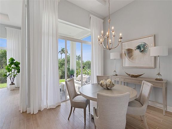 4th image of 9309 Orchid Cove Cir
