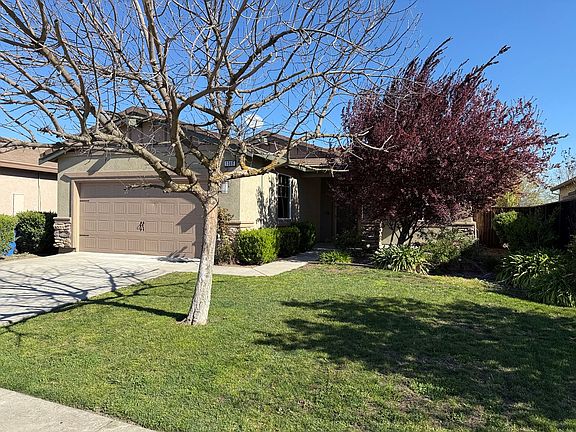 2nd image of 1369 Santona St