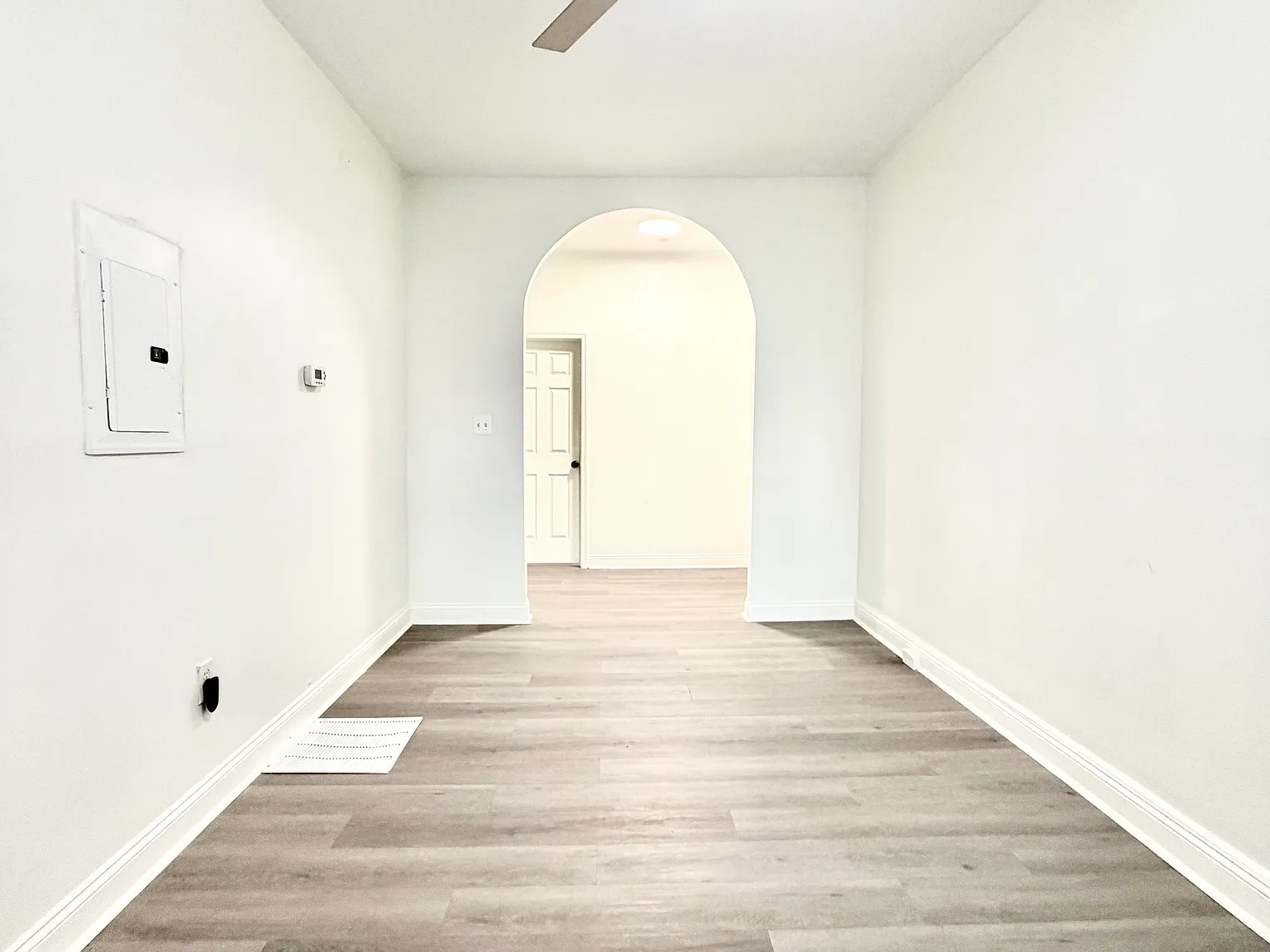 2 bed, 1100 sqft, $1,500 — Photo 4