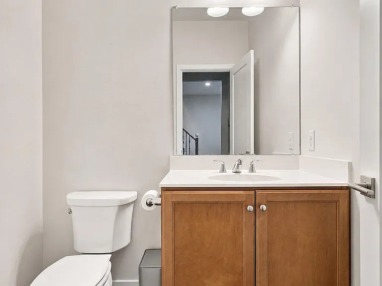 203 Segel Dr — Photo 8